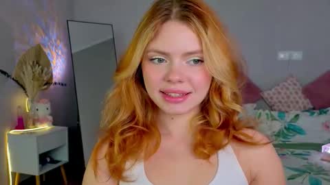 Snapshot of red__candy chatting on 10/20/25, 12:49 red__candy online show from 10/20/25, 12:49