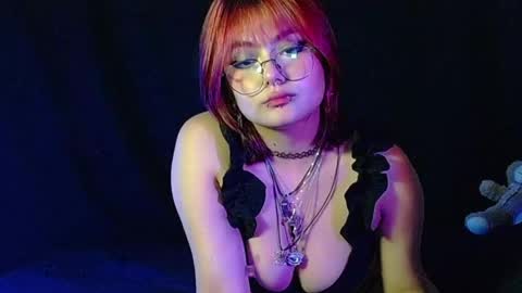 Snapshot of red_cherry2 chatting on 04/19/26, 04:34 red_cherry2 online show from 04/19/26, 04:34