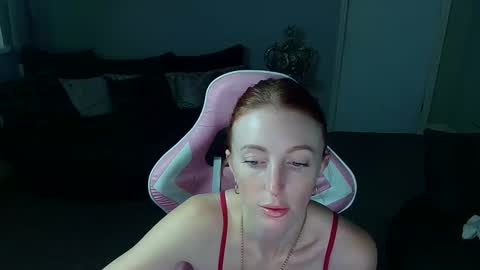 Red -  online show from 11/17/25, 02:45