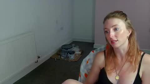 Red -  online show from 06/04/26, 06:14