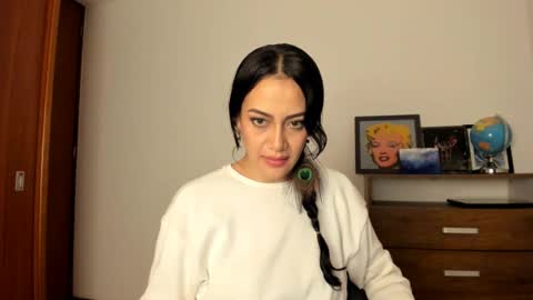 red_flower203 online show from 02/23/25, 01:35