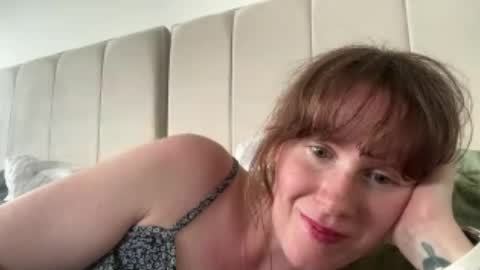 Snapshot of red_head_rosie_69 chatting on 06/27/26, 04:01 Rosie online show from 06/27/26, 04:01