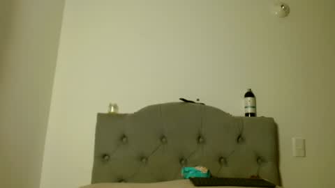 IG   OF red moonn online show from 02/07/25, 11:34