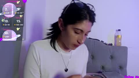 IG   OF red moonn online show from 10/17/25, 04:48