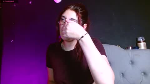 IG   OF red moonn online show from 04/09/26, 06:19