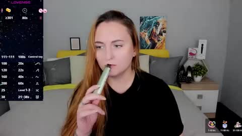 Lessy Fox online show from 09/15/25, 05:46