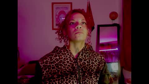 Snapshot of red_savage_ chatting on 01/17/25, 07:19 Instagram Valerie yourdream online show from 01/17/25, 07:19