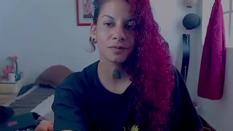 Snapshot of red_savage_ chatting on 02/07/25, 05:07 Instagram Valerie yourdream online show from 02/07/25, 05:07