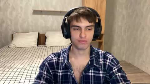 Snapshot of redbullshine chatting on 09/14/25, 06:07 redbullshine online show from 09/14/25, 06:07