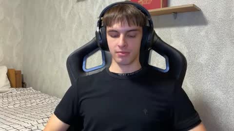 Snapshot of redbullshine chatting on 09/26/25, 09:08 redbullshine online show from 09/26/25, 09:08