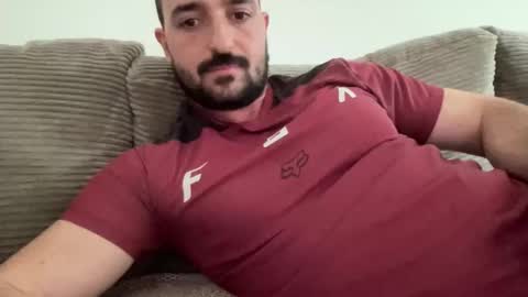 Snapshot of redcucumber chatting on 10/22/25, 01:44 redcucumber online show from 10/22/25, 01:44