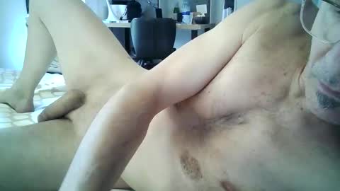 reddarkevil3337 online show from 06/11/26, 04:27