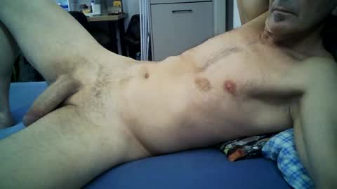 reddarkevil3337 online show from 07/16/26, 06:36