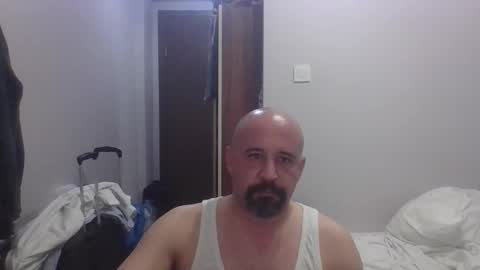 Snapshot of reddeck chatting on 10/02/25, 08:38 Old but gold online show from 10/02/25, 08:38