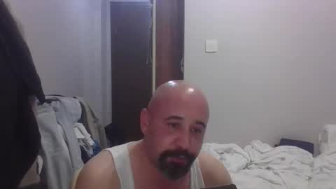 Snapshot of reddeck chatting on 10/05/25, 06:50 Old but gold online show from 10/05/25, 06:50