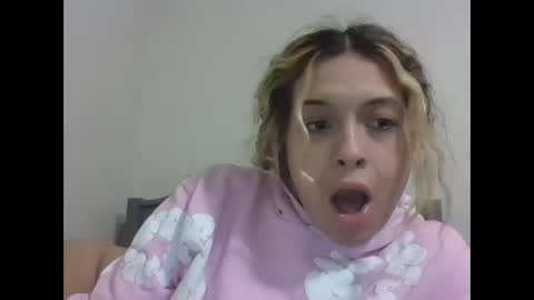 Snapshot of reddwaxx chatting on 02/03/26, 02:55 reddwaxx online show from 02/03/26, 02:55