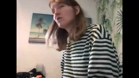 Redfox online show from 12/04/25, 10:35