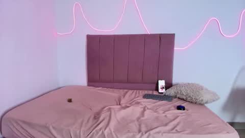 redhair6 online show from 04/15/26, 06:04