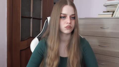 Lily online show from 02/13/26, 03:02