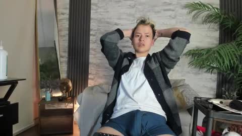 redhood_1_ online show from 03/27/26, 08:26