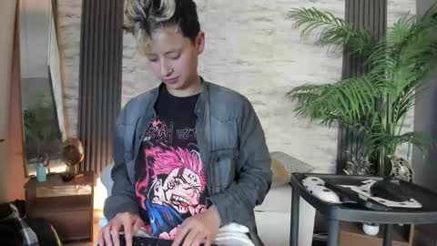 redhood_1_ online show from 03/28/26, 05:40