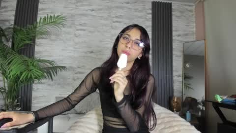 redhood_1_ online show from 04/10/26, 07:07