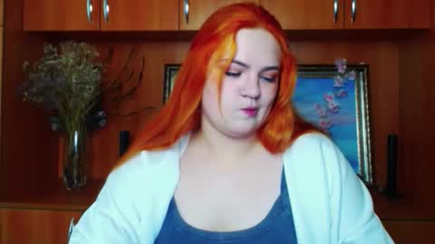 Snapshot of redhotqueen1 chatting on 04/24/26, 06:05 Rina online show from 04/24/26, 06:05