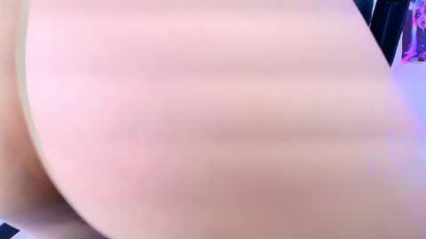 Lili Lopez online show from 02/26/25, 11:04