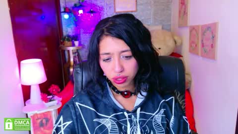 Snapshot of redhotter_ chatting on 01/17/26, 08:01 Lili Lopez online show from 01/17/26, 08:01