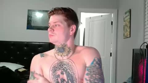 Snapshot of redinthebed chatting on 12/18/25, 02:17 InkedGinger online show from 12/18/25, 02:17