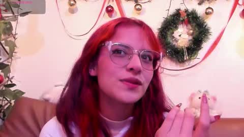 Snapshot of redmeloddy chatting on 12/22/25, 10:29 Meloddy online show from 12/22/25, 10:29