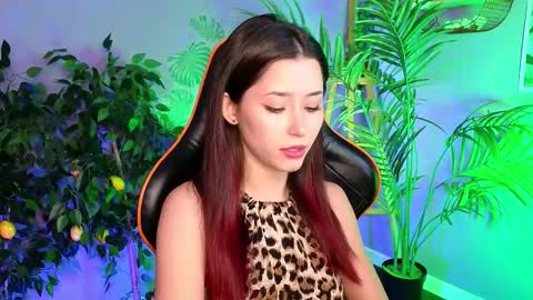 Snapshot of redmidnight_ chatting on 01/14/26, 10:32 Kiara online show from 01/14/26, 10:32