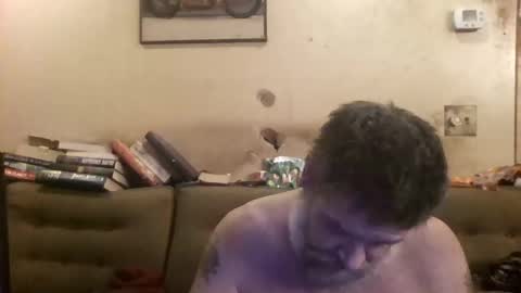 Snapshot of redmud3 chatting on 11/16/25, 12:22 redmud3 online show from 11/16/25, 12:22