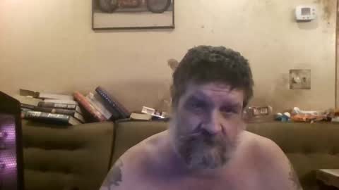 Snapshot of redmud3 chatting on 11/23/25, 08:25 redmud3 online show from 11/23/25, 08:25