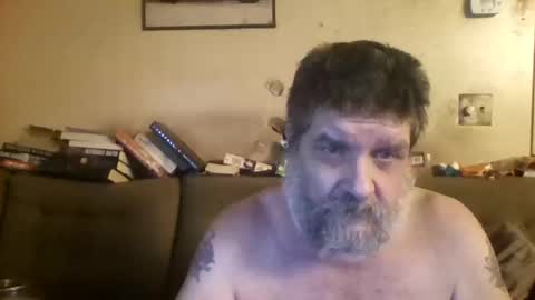 Snapshot of redmud3 chatting on 11/24/25, 03:56 redmud3 online show from 11/24/25, 03:56