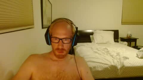 Snapshot of redrob57 chatting on 09/27/25, 11:48 redrob57 online show from 09/27/25, 11:48