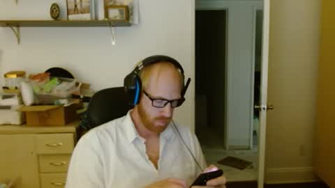 Snapshot of redrob57 chatting on 11/17/25, 09:59 redrob57 online show from 11/17/25, 09:59