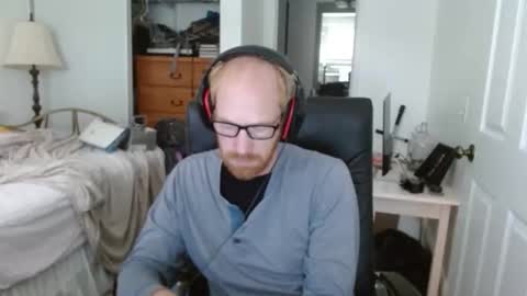 Snapshot of redrob57 chatting on 02/16/26, 10:17 redrob57 online show from 02/16/26, 10:17