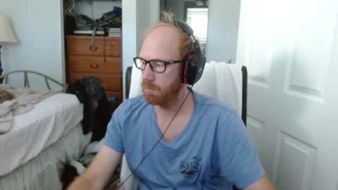 Snapshot of redrob57 chatting on 02/18/26, 10:17 redrob57 online show from 02/18/26, 10:17