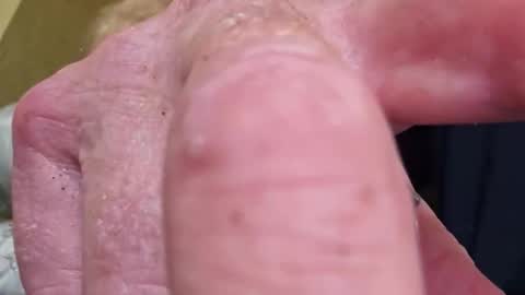 redrodridding online show from 10/22/25, 01:44