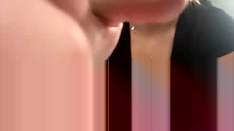 redrubyred online show from 04/20/26, 07:48