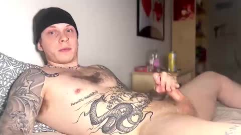 Snapshot of redrumbackwards chatting on 12/29/24, 12:09 redrum online show from 12/29/24, 12:09