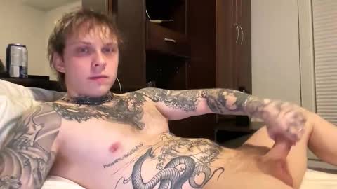 Snapshot of redrumbackwards chatting on 03/27/26, 08:26 redrum online show from 03/27/26, 08:26