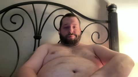 Snapshot of redsman1992 chatting on 12/26/24, 10:05 marlboroboy online show from 12/26/24, 10:05