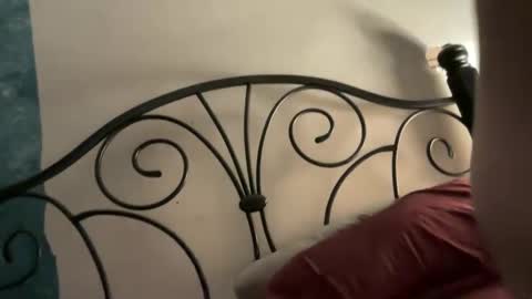 Snapshot of redsman1992 chatting on 01/29/25, 09:01 marlboroboy online show from 01/29/25, 09:01