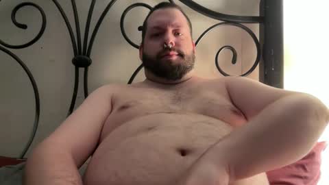 Snapshot of redsman1992 chatting on 02/11/25, 10:15 marlboroboy online show from 02/11/25, 10:15