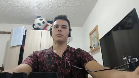 Snapshot of redsoul951869 chatting on 09/10/25, 06:35 RedsoulReaver online show from 09/10/25, 06:35