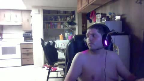 Snapshot of reecoiled chatting on 06/22/26, 01:18 reecoiled online show from 06/22/26, 01:18