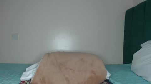 Reem online show from 01/13/26, 02:28