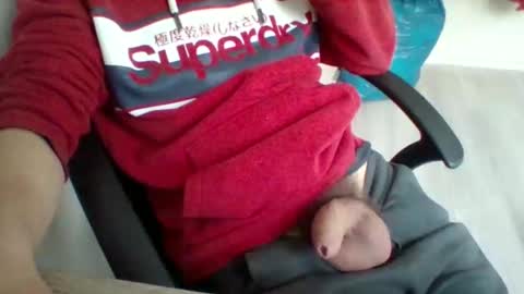 Snapshot of refar12 chatting on 12/14/25, 12:10 refar12 online show from 12/14/25, 12:10